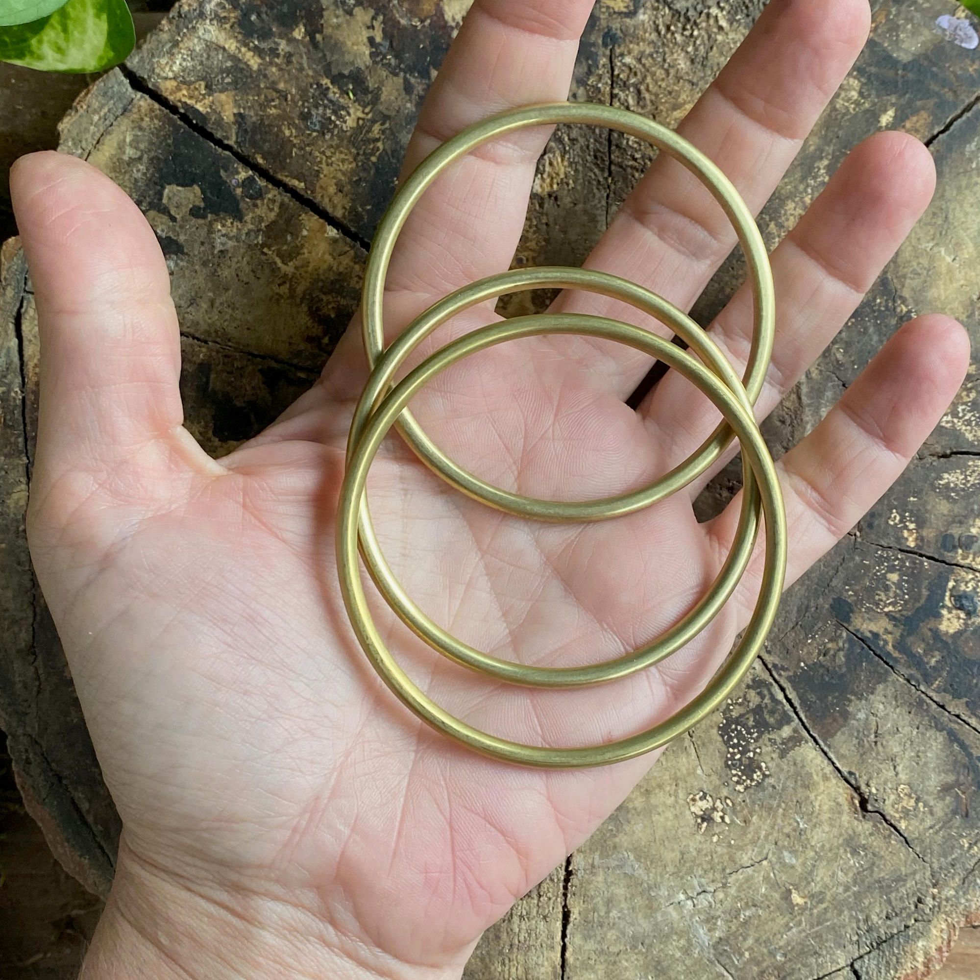 Round Wire Brass Bangles
