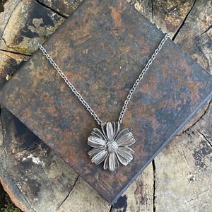 Daisy Necklace