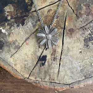 Daisy Necklace