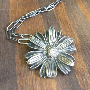 Daisy Necklace