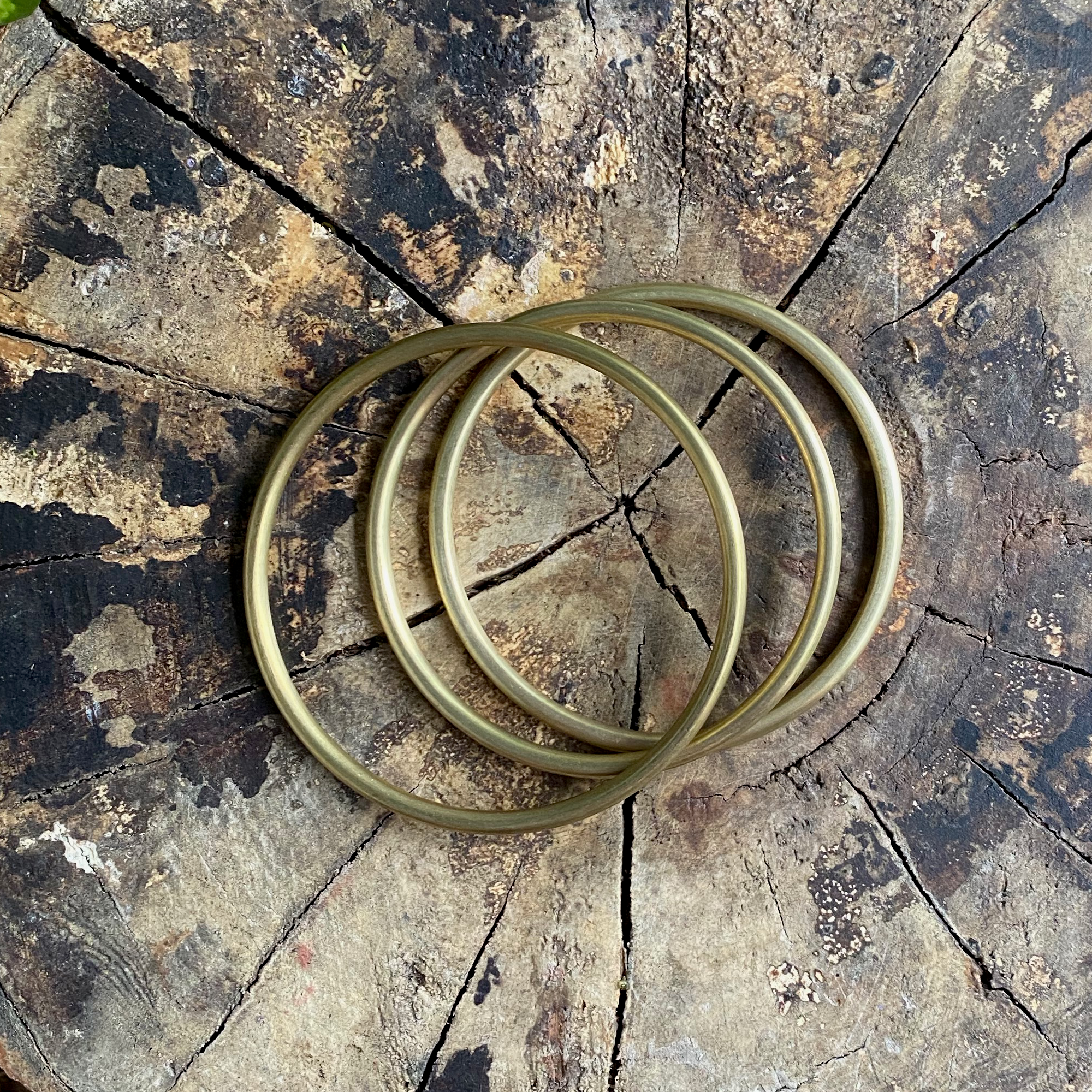 Round Wire Brass Bangles